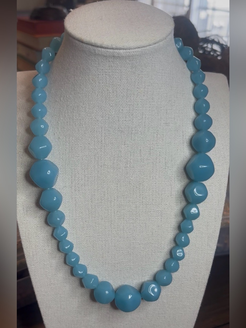 NWT Vintage Trifari Blue Lucite Beaded Necklace 18”
